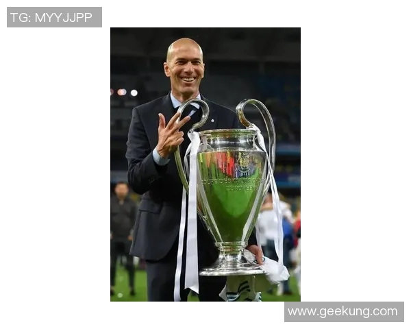 齐达内足球明星高清头像分享展现传奇风采与魅力 齐达内足球明星高清头像分享展现传奇风采与魅力